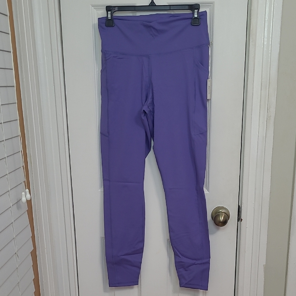 High-Rise Performance High-Impact Leggings in Purple